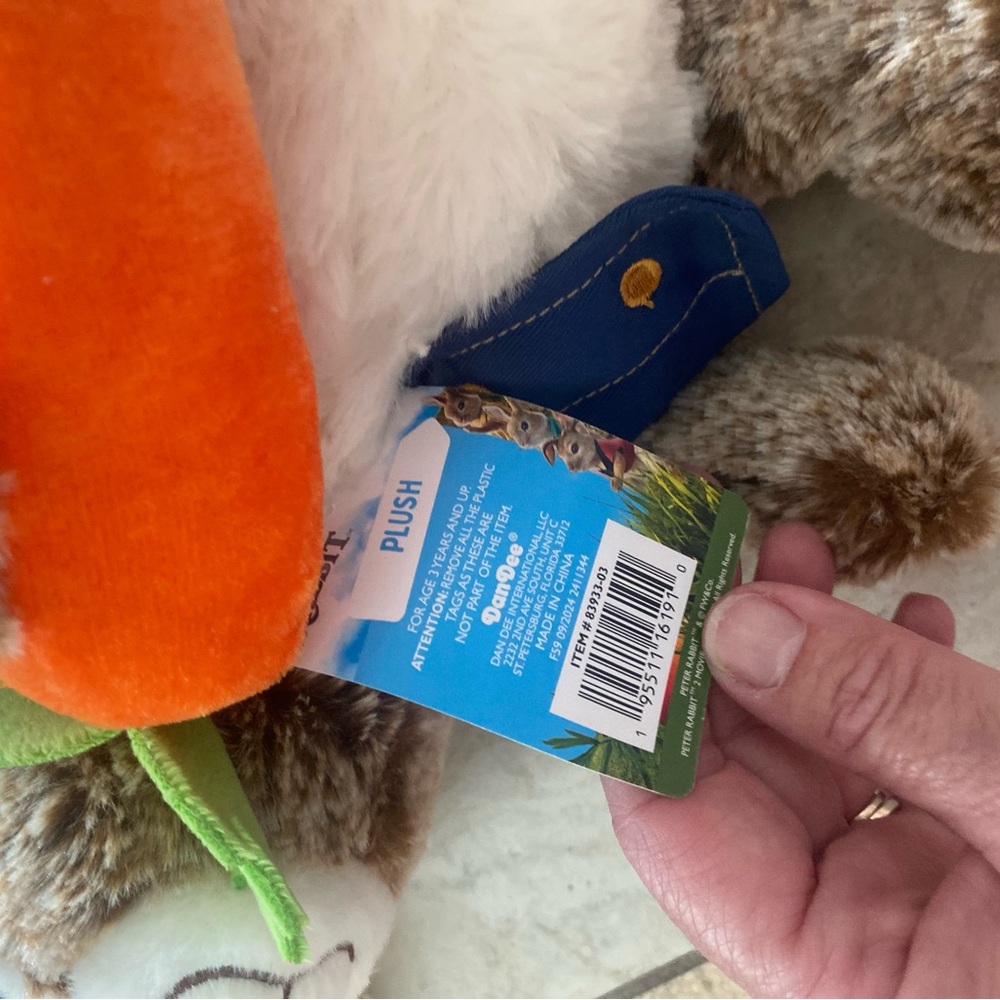 Peter Rabbit Plush - Picture 6 of 8